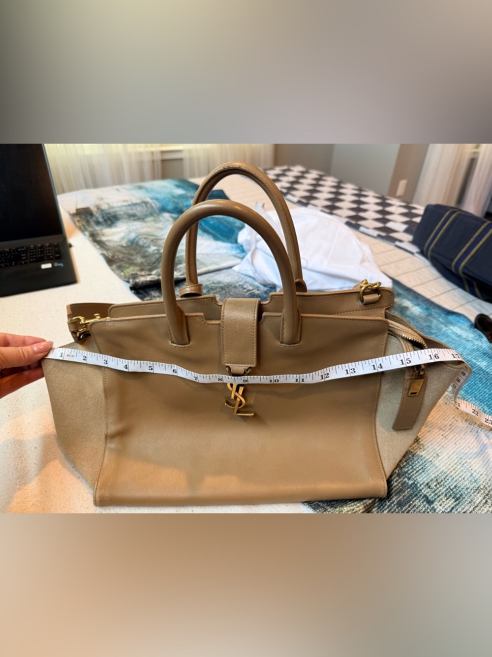 Saint Laurent Monogram Cabas Downtown Bag with Gold YSL Logo - Picture 10 of 16